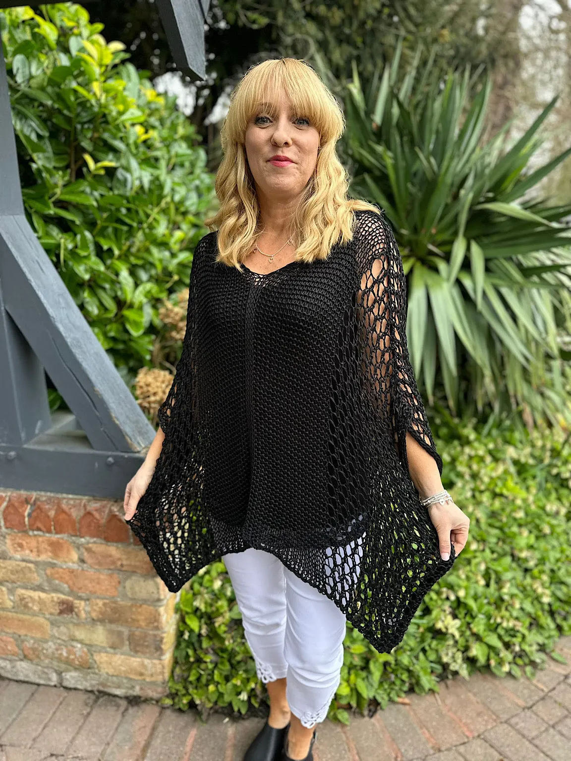 Black V Neck Loose Knit Christine