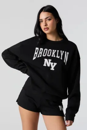 Chandail en molleton avec motif brodé Brooklyn en chenille