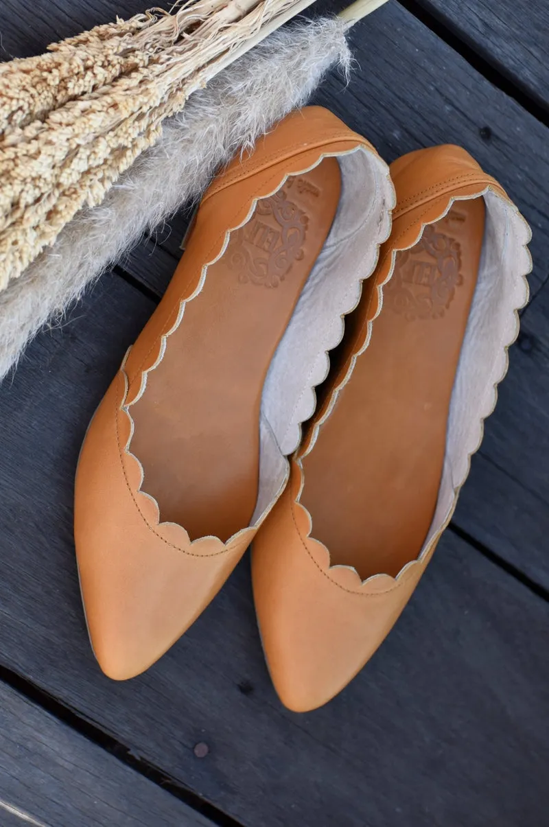 Valentina Leather Ballet Flats in Vintage Tan