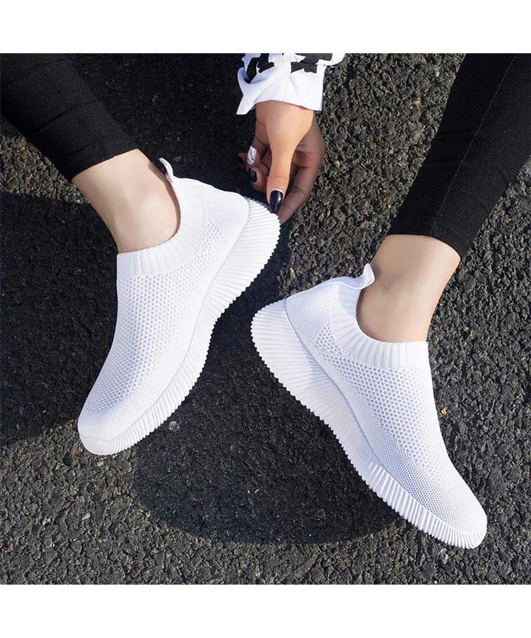 White casual flyknit plain slip on shoe sneaker