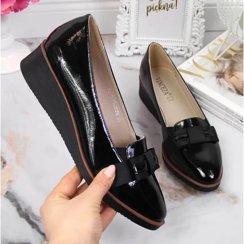 Women's lace-up wedge shoes with a black bow Vinceza